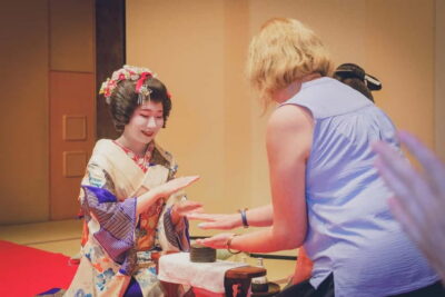 Asakusa: Geisha Performance and Tea House Experience - Entering Miyakodori’s Tea House: A Ceremony-First Welcome