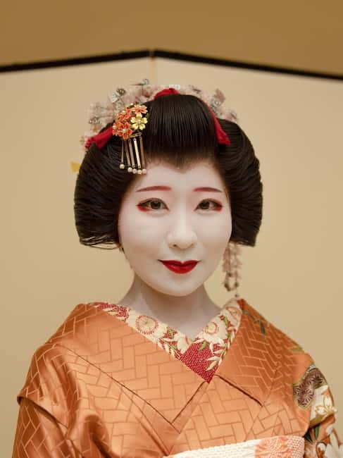 Asakusa: Geisha Performance and Tea House Experience - Matcha and Seasonal Sweets: Why This Tasting Moment Matters