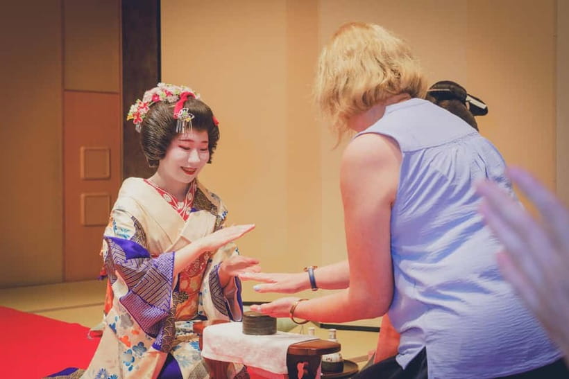 Asakusa: Geisha Performance and Tea House Experience - Entering Miyakodori’s Tea House: A Ceremony-First Welcome