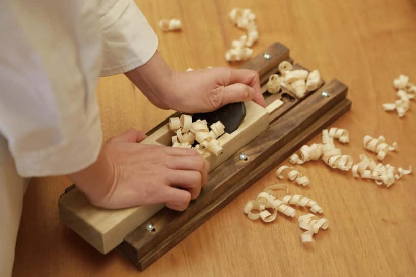 Chopstick Making Workshop in Ginza - Meeting in Ginza and Getting Set Up Fast