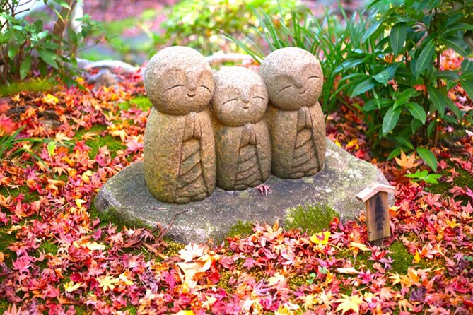 Kamakura Walking Tour - The City of Shogun - Hasedera Temple: Quiet Gardens and a Towering Wooden Statue