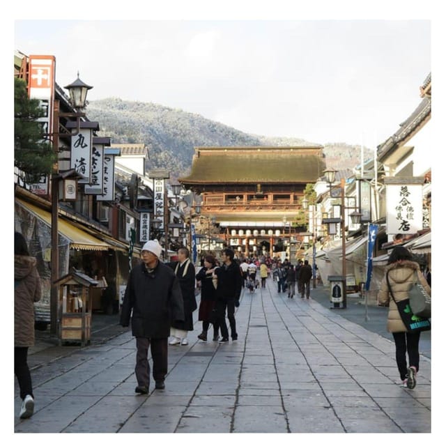 Nagano Tokyo: Snow Monkey Private Day Tour Hotel Pick & Drop - Shibu Onsen: lantern streets and a real onsen-town feel