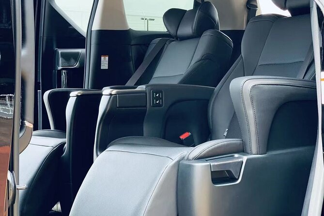 Private arrival Transfer from Narita Airport(NRT) to central Tokyo city - Narita pickup: the welcome board and meeting points that reduce stress
