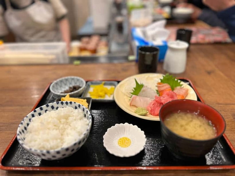 Private Toyosu & Tsukiji Market Adventure with Tuna Auction - Should you book the Private Toyosu and Tsukiji Adventure?