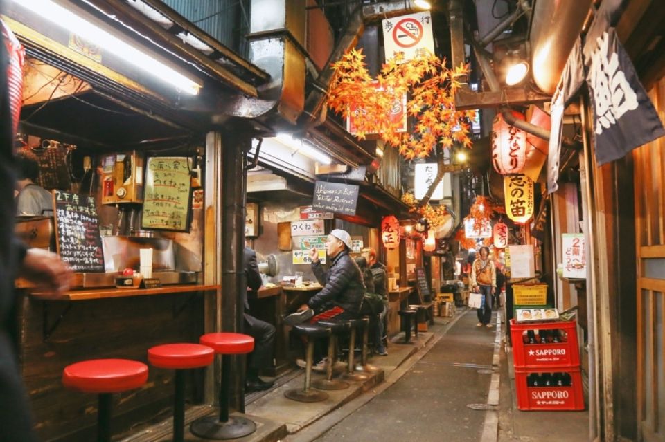 Shinjuku: Golden Gai Food Tour - Shinjuku After Dark: Why This Tour Works as a First Night