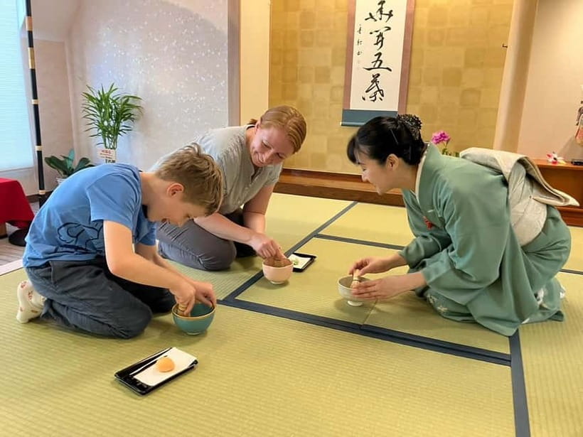 Tea ceremony experience in Japanese-style room 60min - Watch first, then join in: how the 60-minute flow usually feels