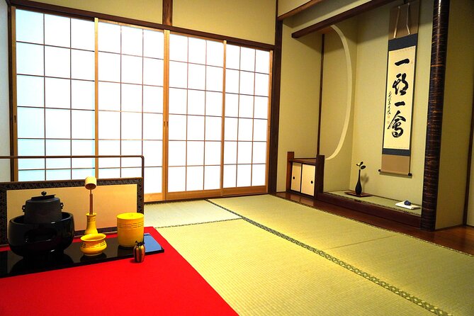 Tea Ceremony Workshop in Tokyo by the Experienced Instrucor - Practice serving: host-and-guest skills you can feel immediately