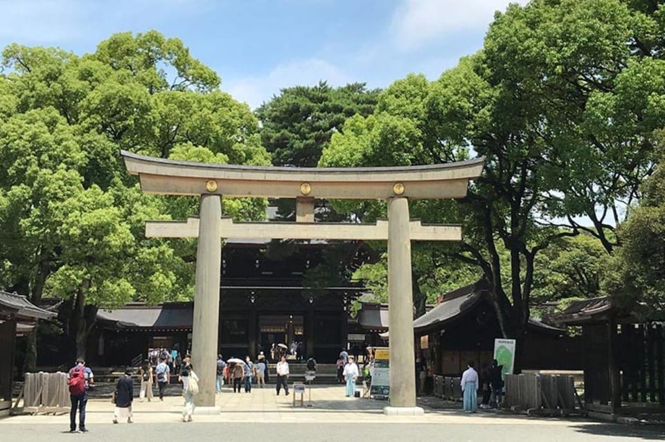 Tokyo: 1 Day Bus Tour with Meiji-Jingu,Odaiba,lunch&Skytree - Rainbow Bridge and Odaiba: waterfront views and real free-time