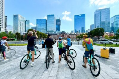 Tokyo: 3-Hour Bike/E-Bike Tour of the City's Highlights - Zojo-ji Temple by Tokyo Tower: a smart first hit of history