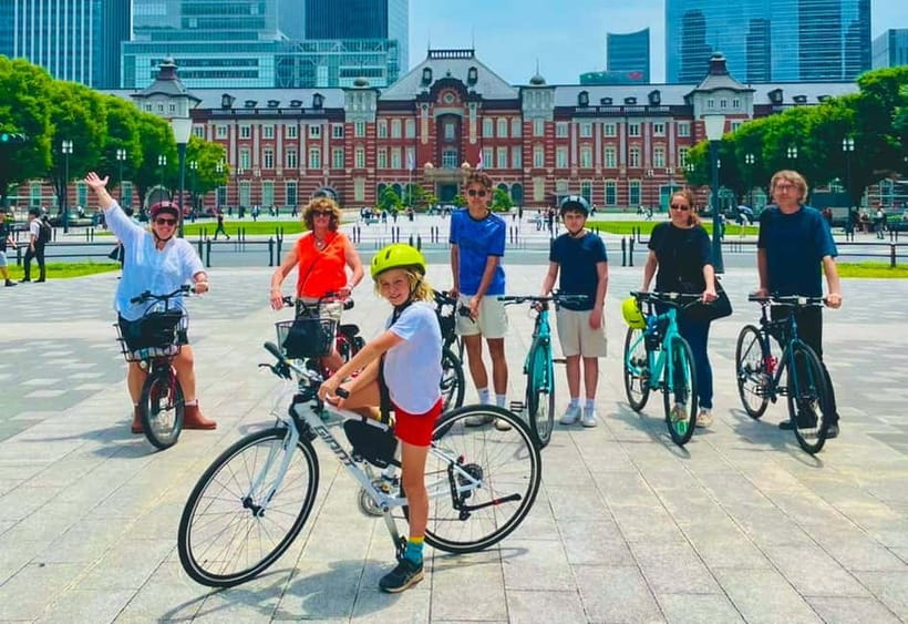 Tokyo: 3-Hour Bike or E-Bike City Highlights Tour - Zojo-ji Temple and Hibiya Park: the calm-meets-iconic opening stretch