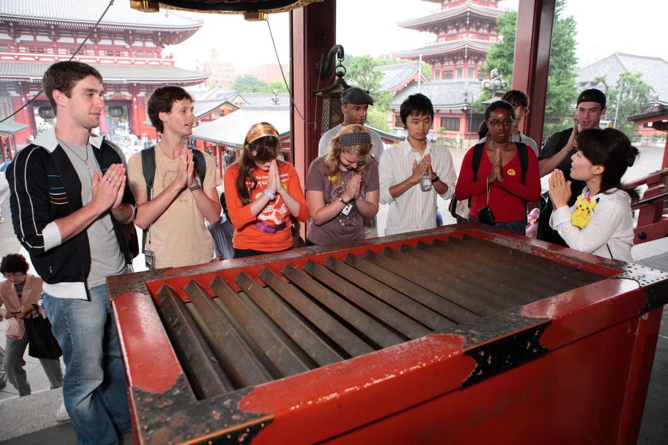 Tokyo: A Half-Day Trip Bus Tour in the Morning - The guides make it: what to expect from the English commentary
