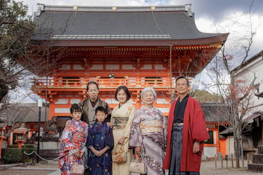 Tokyo Asakusa: Traditional Kimono Rental Experience at Wargo - Hairstyling options: what’s included and when Deluxe is worth it