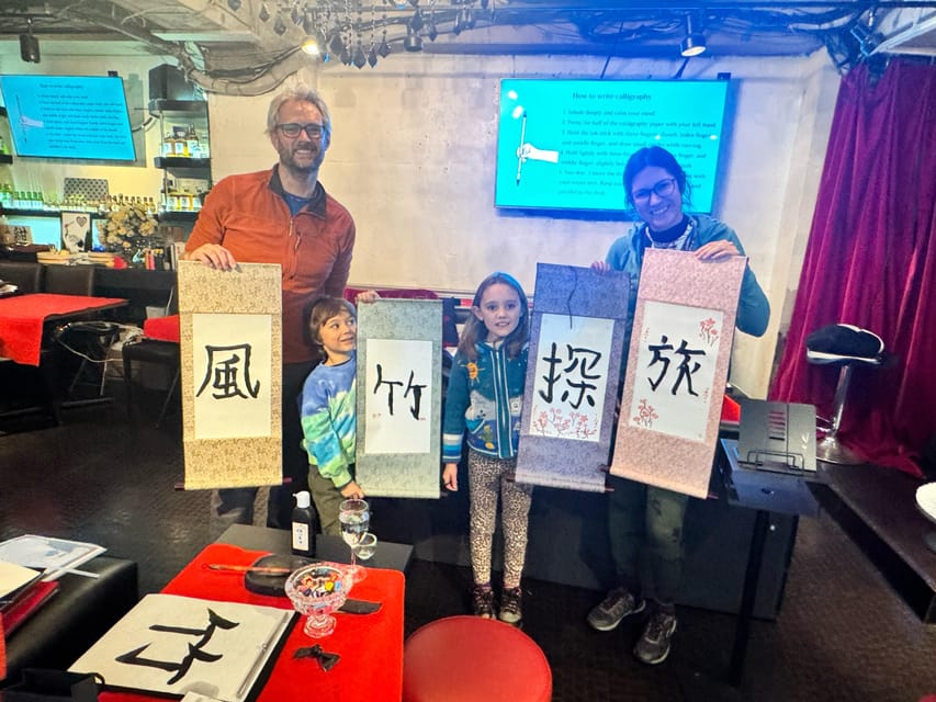 Tokyo: Calligraphy on Kanji Fan & Scroll with Drink - How the 80-Minute Shodō Class Really Flows