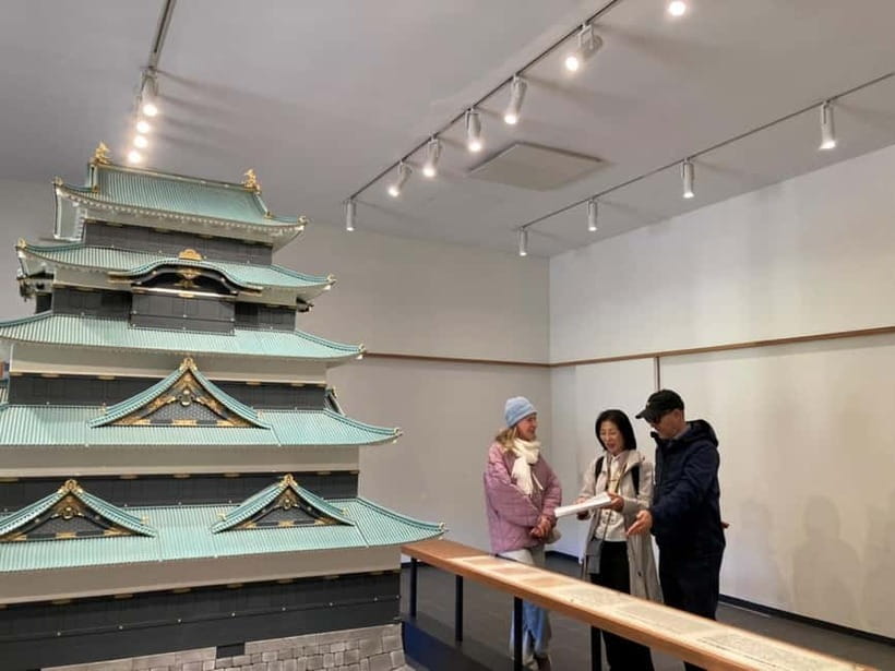 Tokyo: Edo Castle & East Garden of the Imperial Palace Tour - Wadakura Fountain Park: the practical start point that keeps your morning smooth
