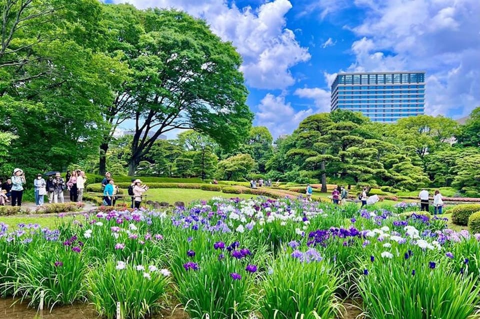 Tokyo: Edo Castle & East Garden of the Imperial Palace Tour - Outside the Inner Palace: what this tour includes, and what it intentionally skips