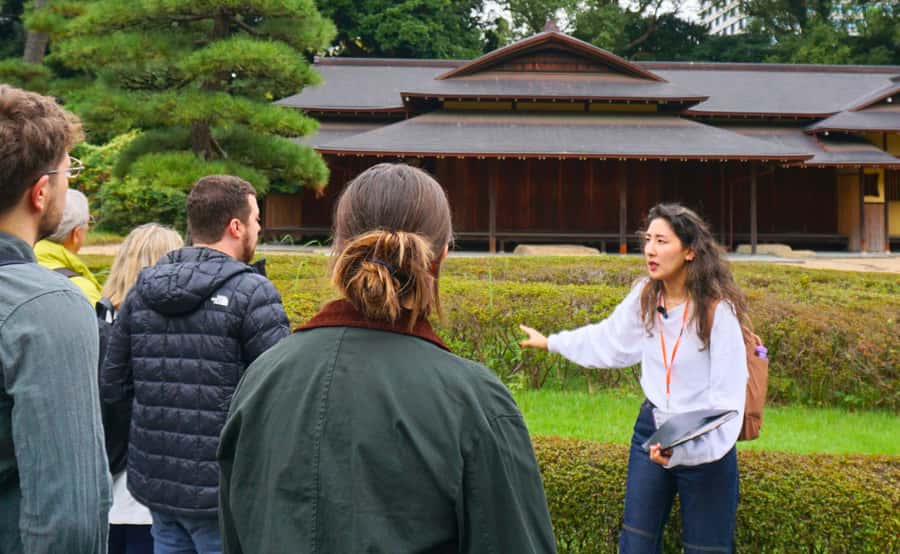 Tokyo: Imperial Palace Japanese History Walking Tour - Otemon Gate and Edo Castle Footprints (What’s There and What’s Not)