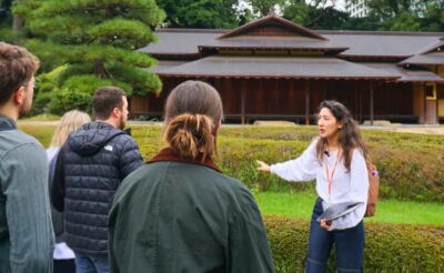 Tokyo: Imperial Palace, the history of Japan (ENGLISH GUIDE) - Meeting at Starbucks by Wadakuramon Fountain Park