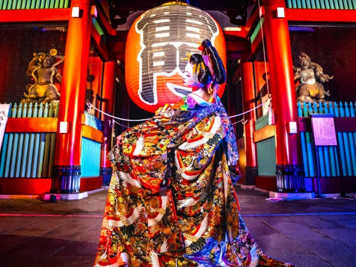 Tokyo: Japanese Dance Cabaret Theater Asakusa-Kaguwa Ticket - Photos with performers: when it’s worth paying for