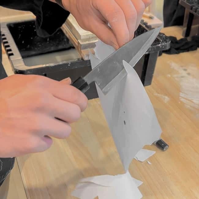 Tokyo: Knife Making Workshop (Sharpening, Engraving) - Finding BUB Activity Center and Why the Setup Matters