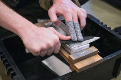 Tokyo: Knife Making Workshop (Sharpening, Engraving) - The Tea, the Badge, and the Knife-to-Sword Story You’ll Remember