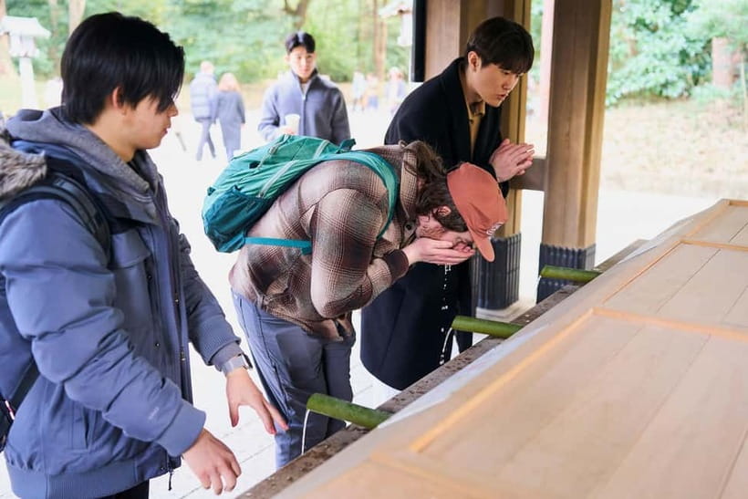 Tokyo: Meiji Shrine Walking Tour — Shinto & Imperial System - Ichino Torii, consecrated wine barrels, and consecrated sake barrels