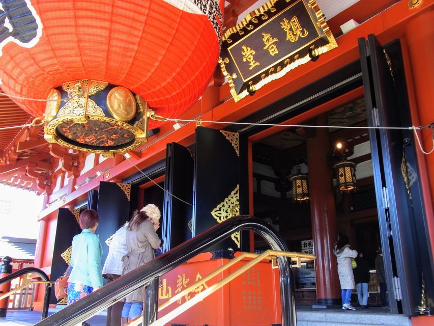 Tokyo: Morning Sightseeing Bus Tour - Harajuku and Omotesandō pass-by: pop culture and clean design