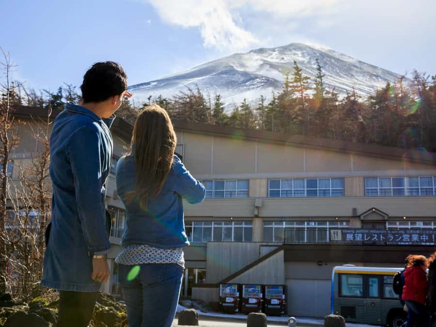 Tokyo: Mt. Fuji 5th Station, Kawaguchiko Tour w/ Cable Car - Meeting Toranomon Hills: arriving early actually matters