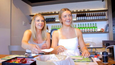 Tokyo: Roll and Authentic Sushi Making Class in Asakusa - The 100-minute class flow: quiz first, then hands-on