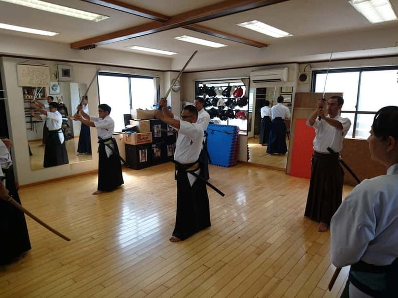 Tokyo: Samurai Sword & Archery Class from Samurai Descendant - Iai lesson: learning the correct cutting technique with a mock sword
