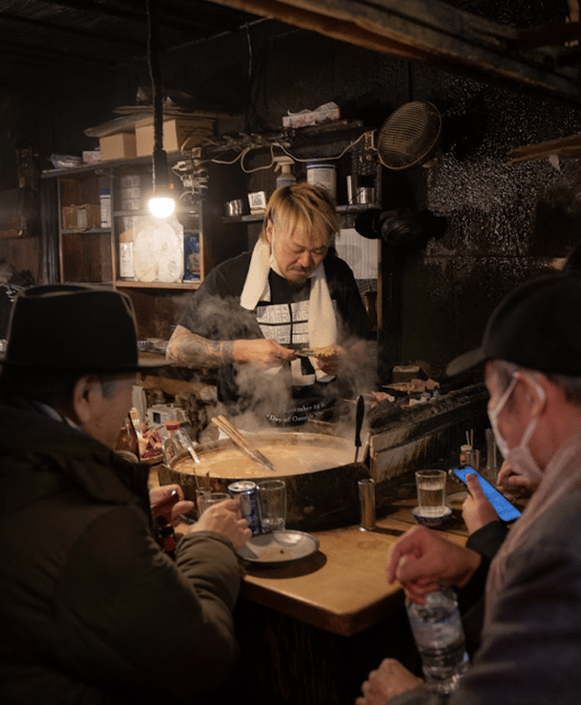 Tokyo: Shinjuku Local Bar and Izakaya Guided Walking Tour - Golden Gai Tiny Bars: How a Guide Gets You Past the Usual Doors