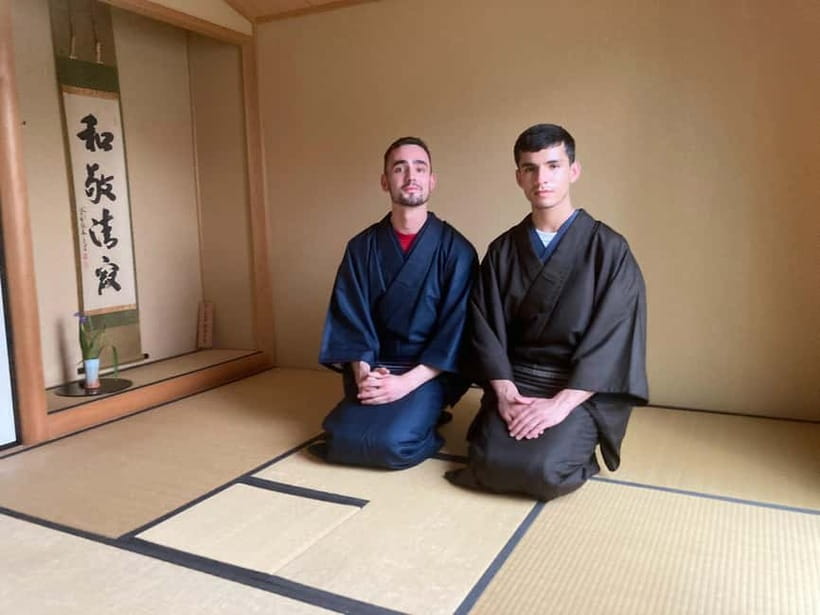 Tokyo: Tea Ceremony Experience in a small tea room - A one-hour tea ceremony that actually teaches