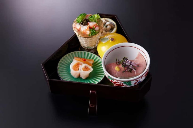 Tokyo: Traditional Geisha Experience Show & Japanese Dinner - Ozashiki games and conversation: what you can ask and how it works