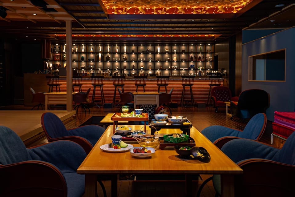 Tokyo: Traditional Japanese Performing Arts Show and Dinner - Who should book SUIGIAN, and who should skip it?