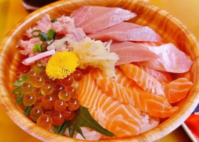 Tokyo: Tsukiji Market and Hama-rikyu Gardens Guided Tour - Tsukiji Hongwanji Temple: the calm start that changes how you see the market