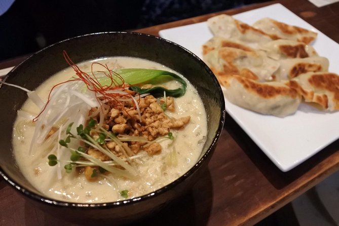 Vegan/Vegetarian Ramen and Gyoza by Bentoya cooking - Vegan/vegetarian ramen soup from scratch: what you’re actually learning